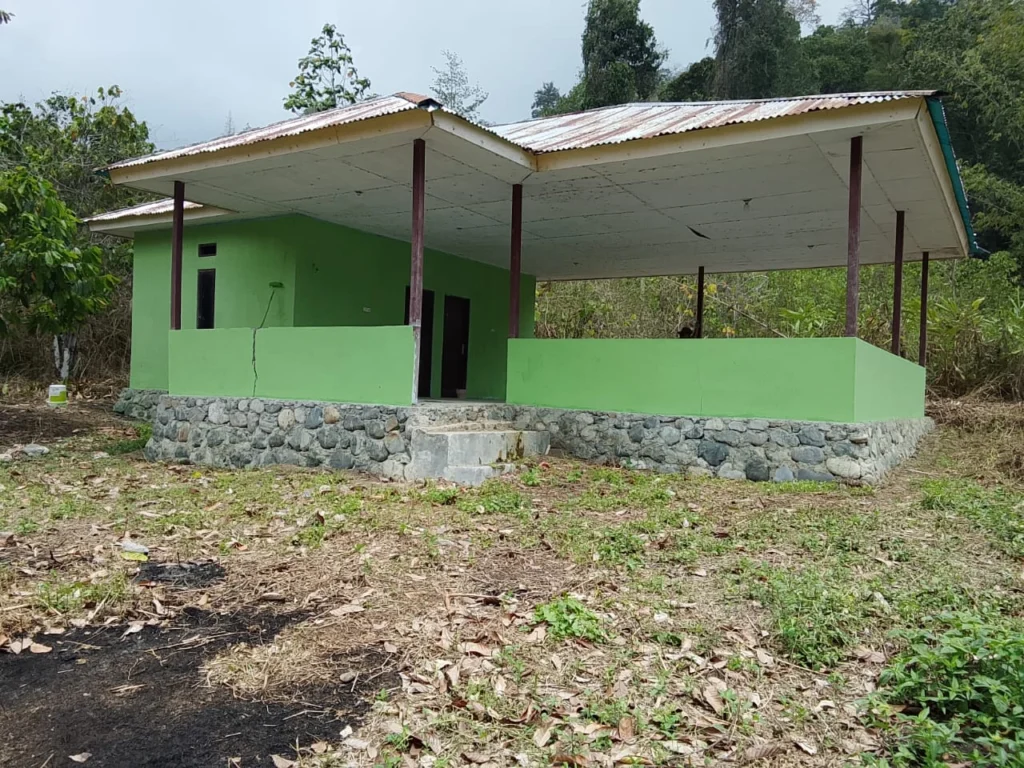 Portal Berita Indonesia dan Dunia Terkini Hari Ini, Update Harian Terbaru, Terlengkap, Tajam, Aktual dan Berimbang. Tak Hanya Rumah, Satgas TMMD Ke-130 Rampungkan Perbaikan Balai Kampung Yamboi - Teropong Rakyat