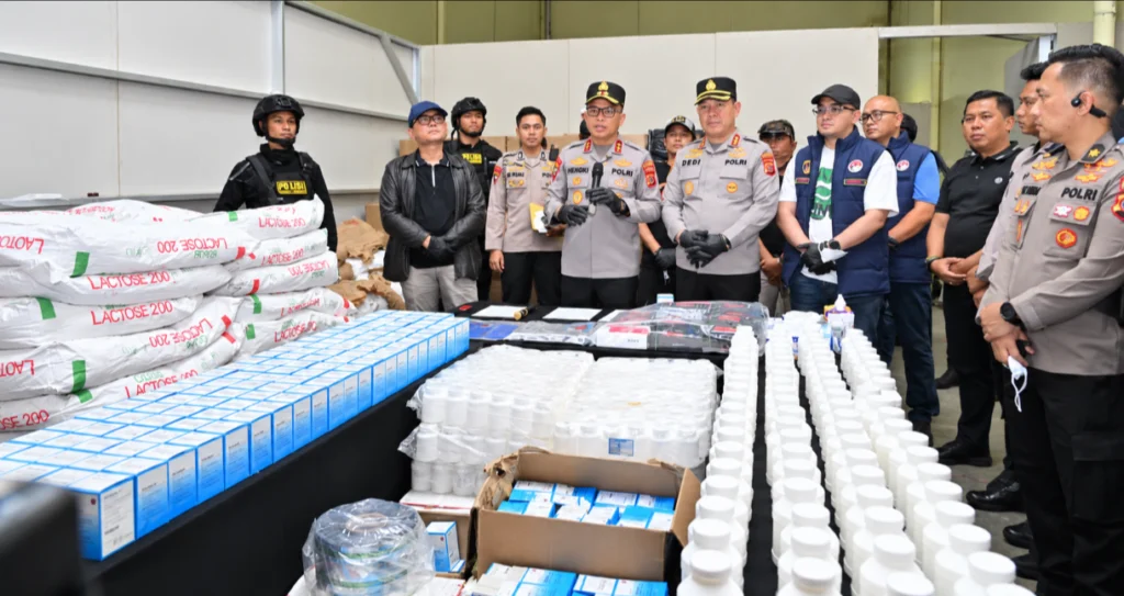 Polisi Ungkap Pabrik Obat Keras Ilegal di Bandung, Jaringan Distribusi ke Jakarta Diusut - Teropong Rakyat
